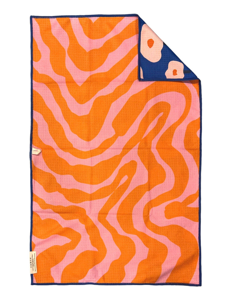 Fidget: Reversible Hand Towel: Blue/Pink/Orange / 19x29 in / Hand Towel