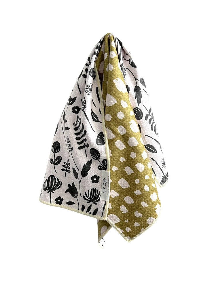 Vintage Highway: Reversible Hand Towel: Cream/Pea Green / Hand Towel