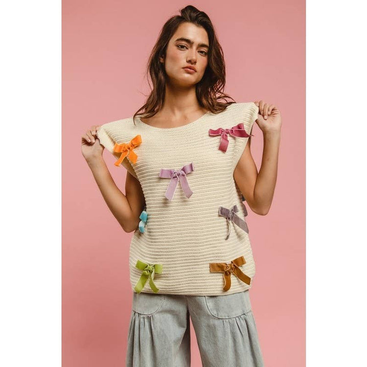 SOLID SWEATER SLEEVELESS TOP WITH BOW RIBBON: IVORY