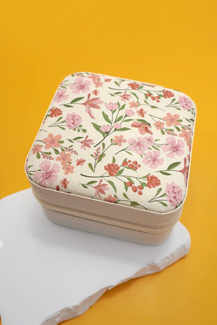 DESIGNED JEWELRY ORGANIZER TRAVEL BOX