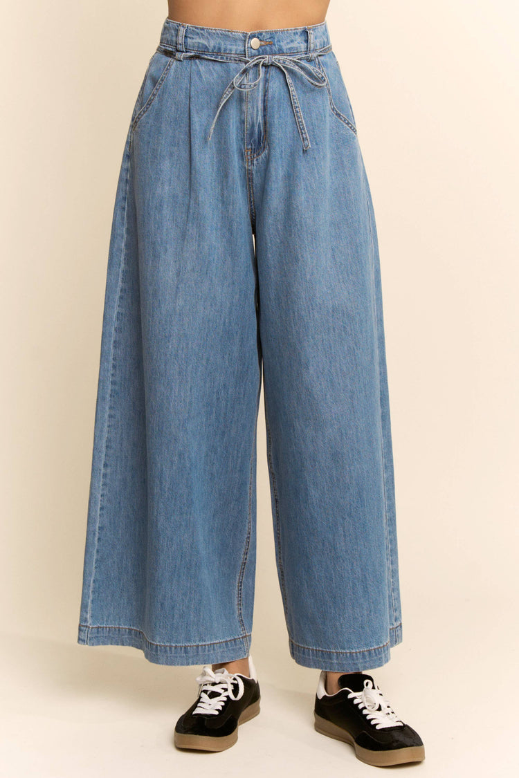 HIGH WAISTED WIDE LEG DENIM PANTS SELF TIE BELT: BLUE DENIM