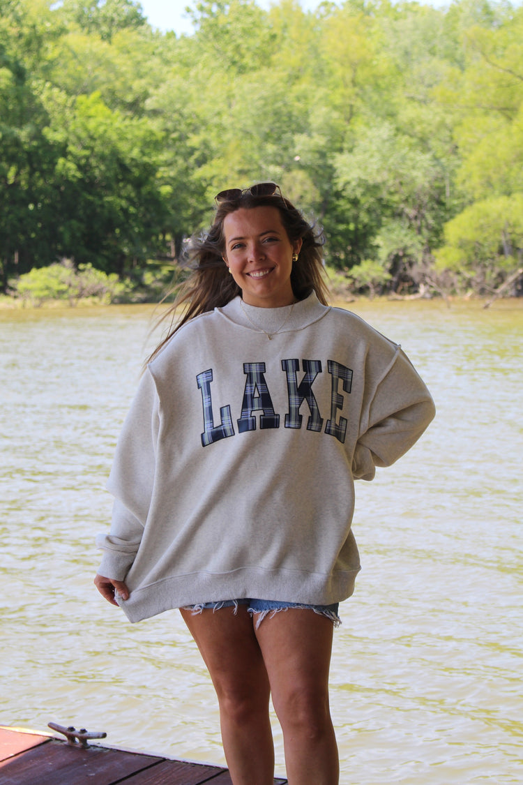 LAKE LAKE/MOUNTAIN Mock Neck