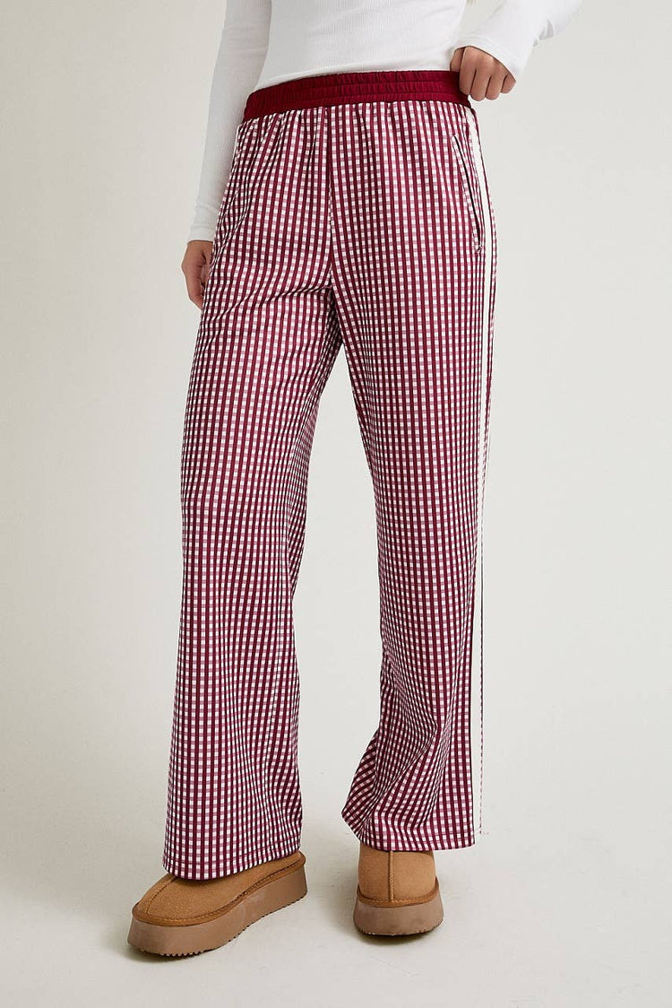 MID RISE SIDE STRIPE DETAIL TRACK PANTS: BURGUNDY-WHITE PLAID