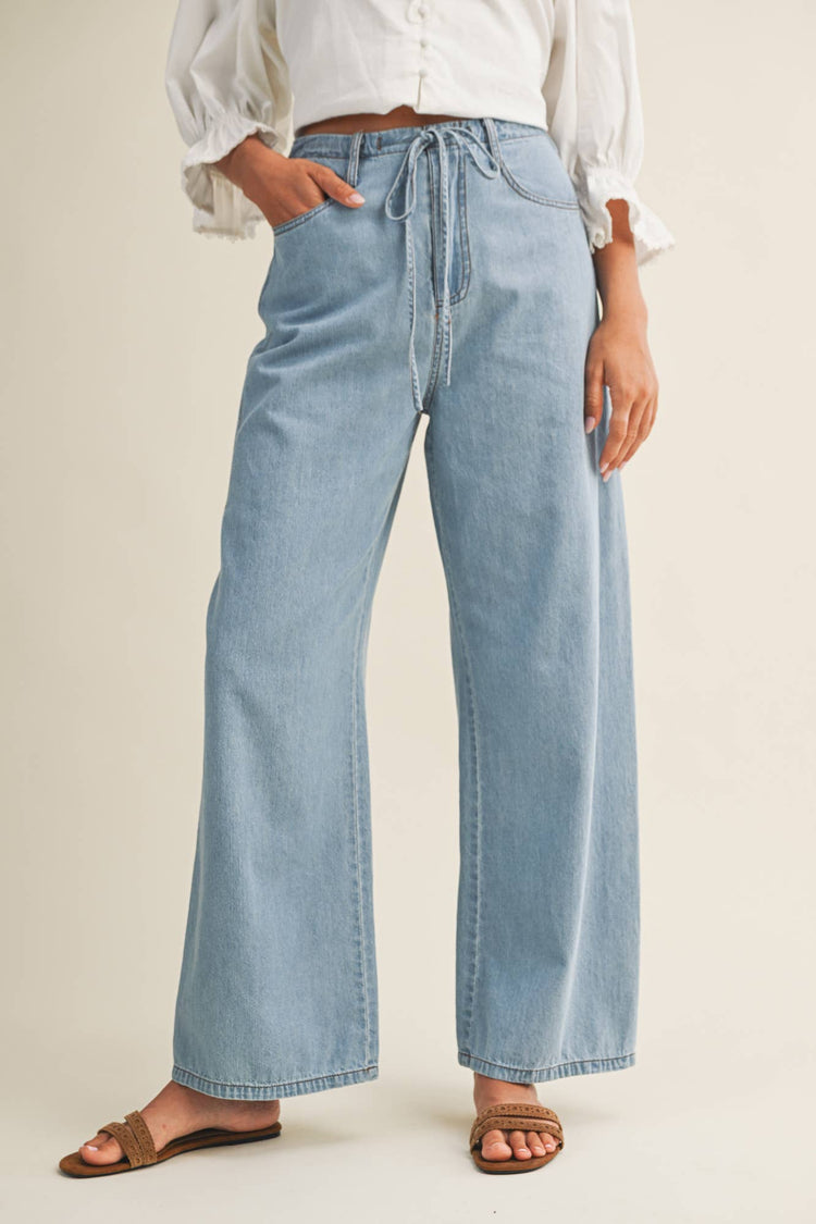 RELAXED DENIM PANTS WITH DRAWSTRING WAIST: WASHED DENIM
