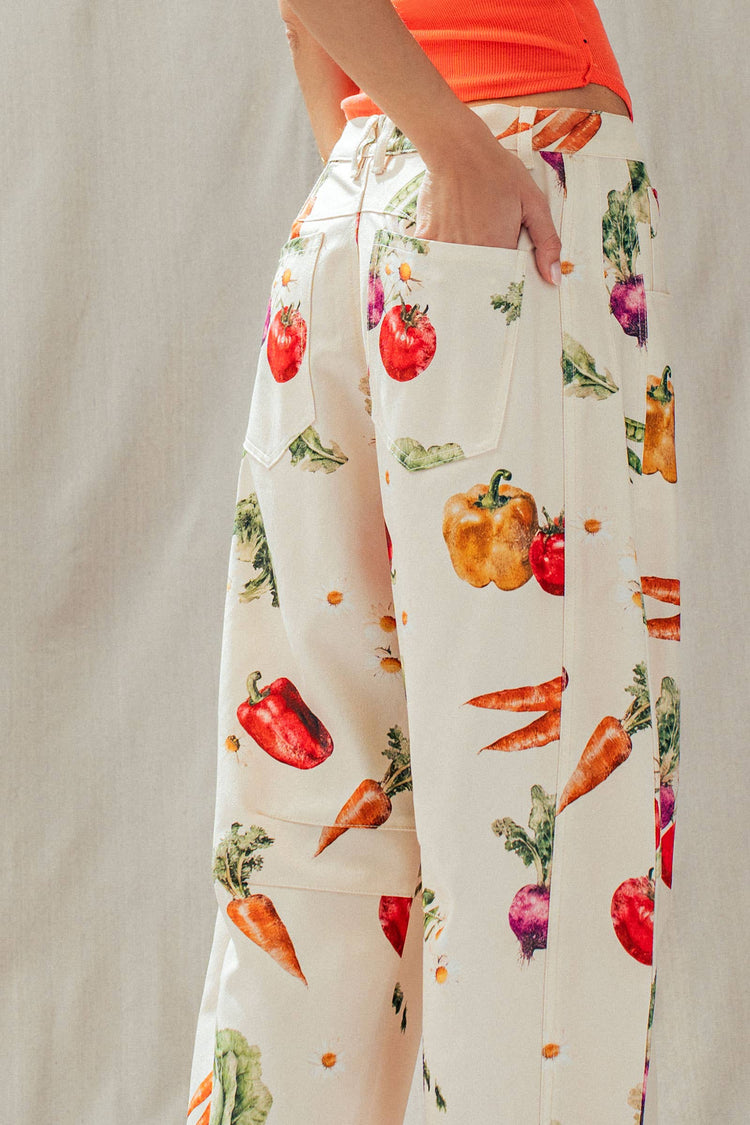 Vegetable Garden Print Barrel Leg Pants