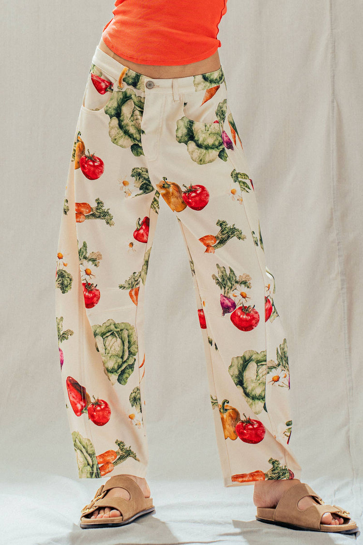 Vegetable Garden Print Barrel Leg Pants