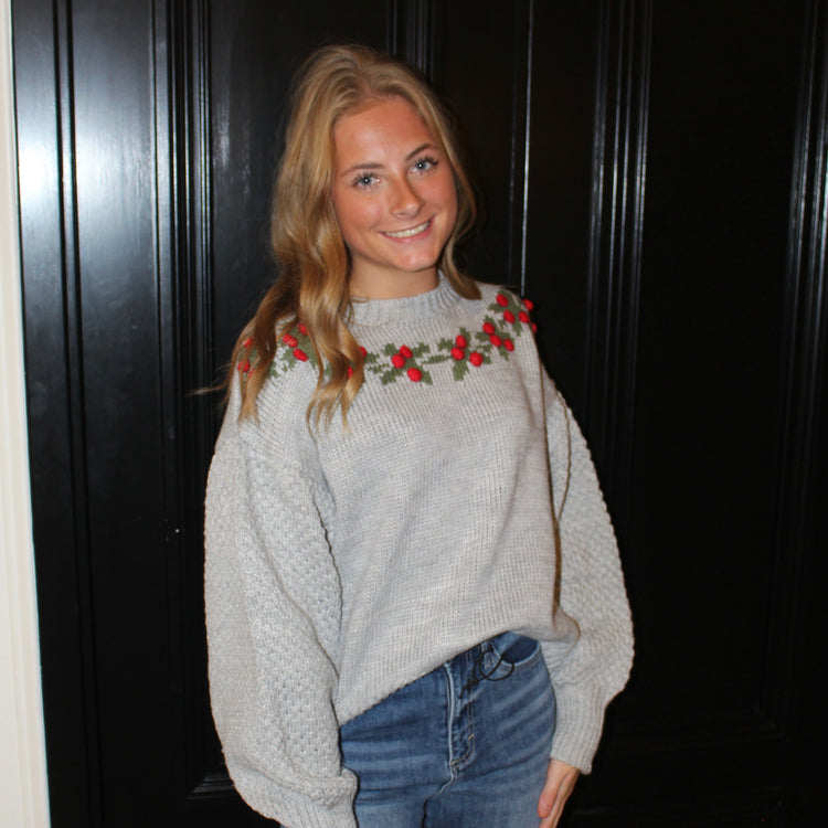 Holly Wreath Patterned Balloon Sleeve Sweater