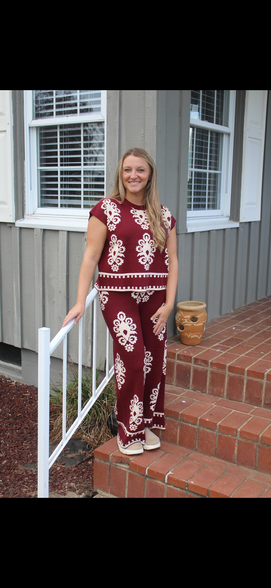 Damask Pattern Maroon and White Set