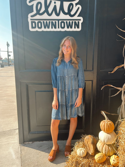 3/4 SLEEVE WOVEN WASHED CHAMBRAY TIERED BUTTON DOWN DRESS WITH POCKETS