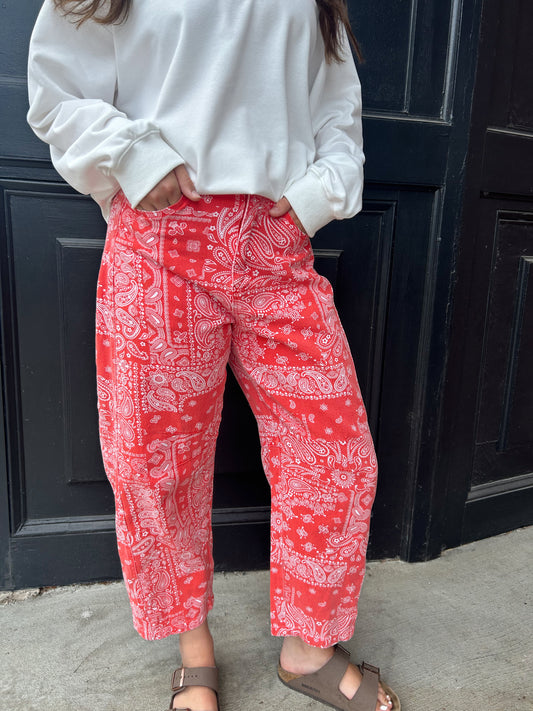 BANDANA PRINT BARREL PANTS