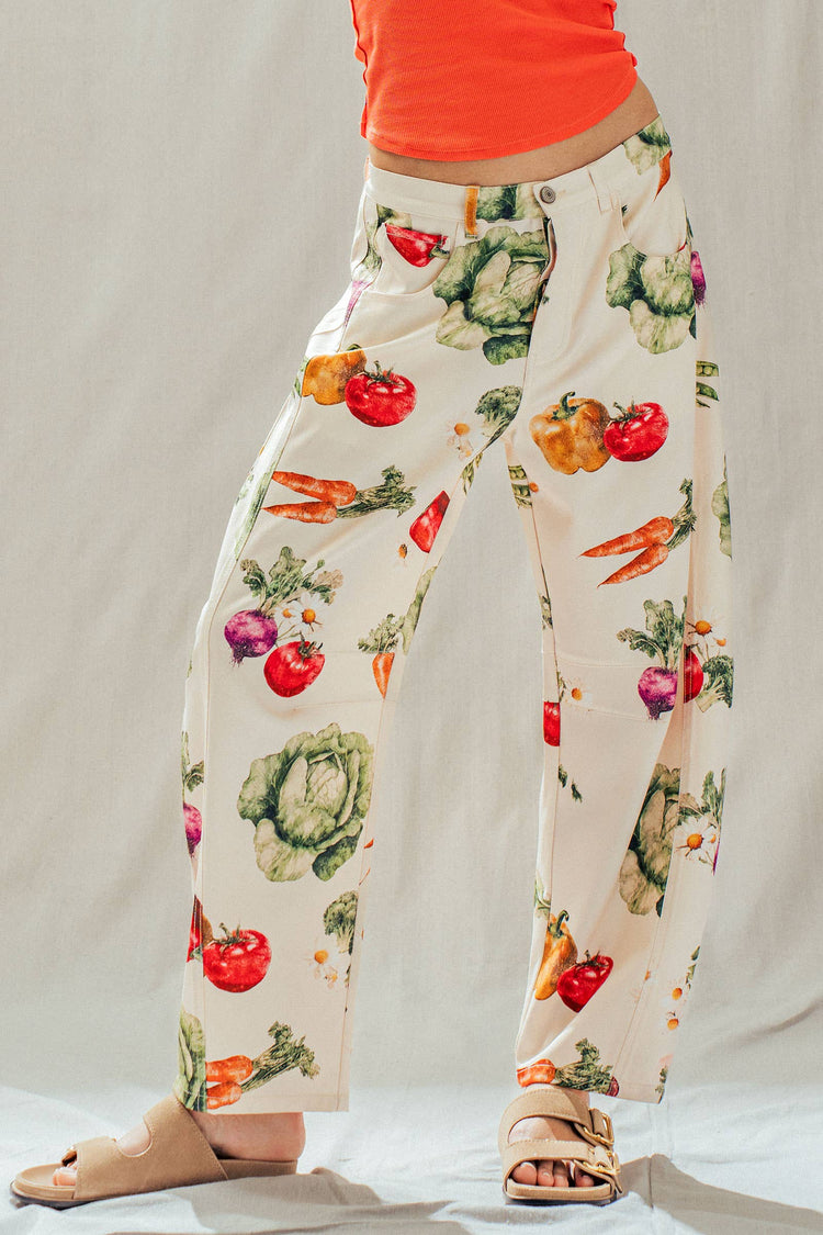 Vegetable Garden Print Barrel Leg Pants