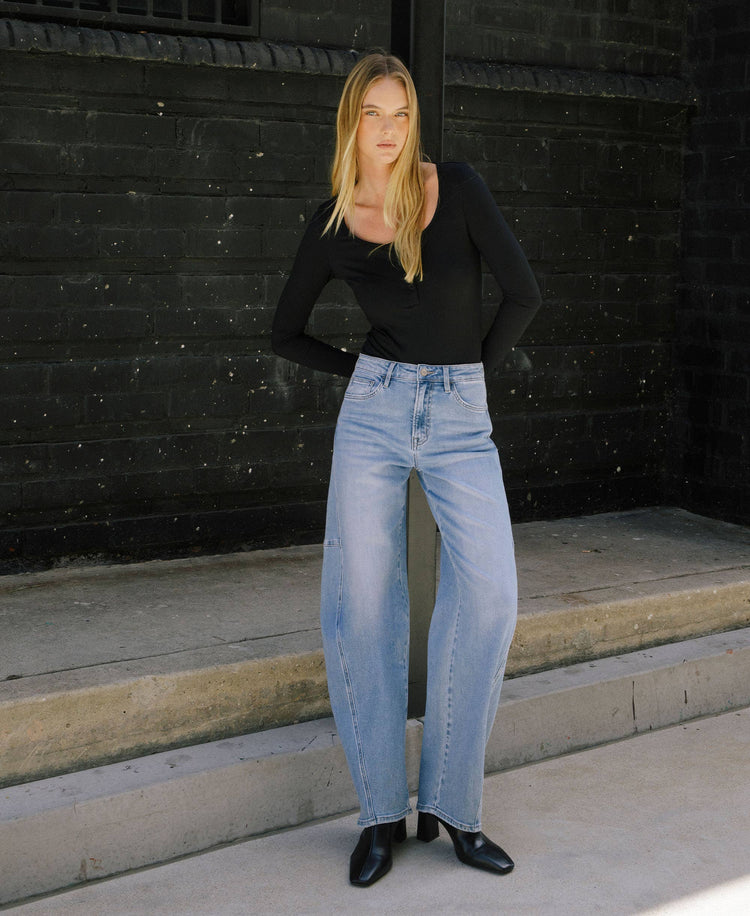 SUPER HIGH RISE WIDE BARREL JEANS