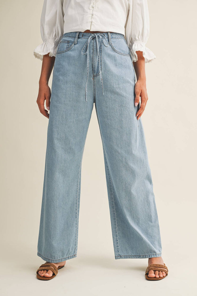 RELAXED DENIM PANTS WITH DRAWSTRING WAIST: WASHED DENIM